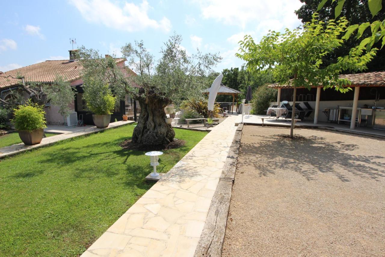 Villa Jalna Chambre, Suites Et Appartement โรกฟอร์-เลส์-แปงส์ ภายนอก รูปภาพ